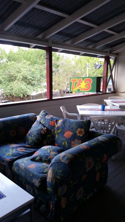 אימנדי Joes Waterhole Hotel חדר תמונה
